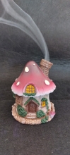 SETA CASITA DE DUENDES PARA QUEMAR CONOS DE INCIENSO-A